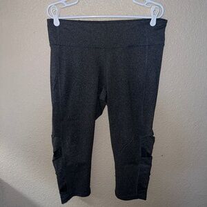 Women's Champion Criss Cross Side Detail Capri Pants / Grey / Size XL